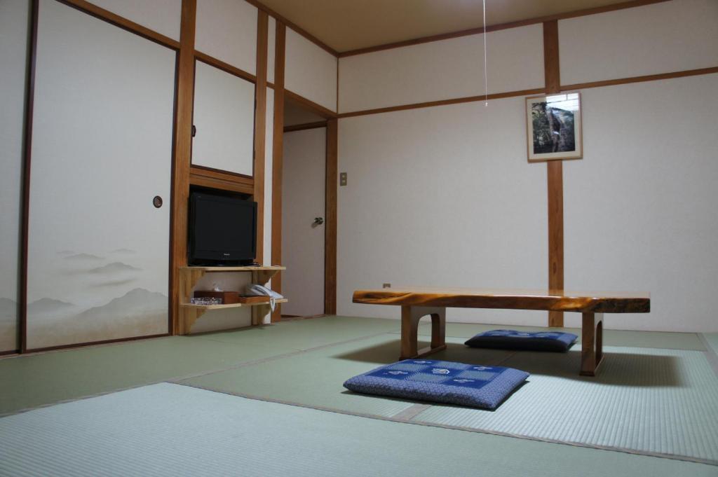 Minshuku Yakusugi-Sou Hotel Yakushima  Habitación foto